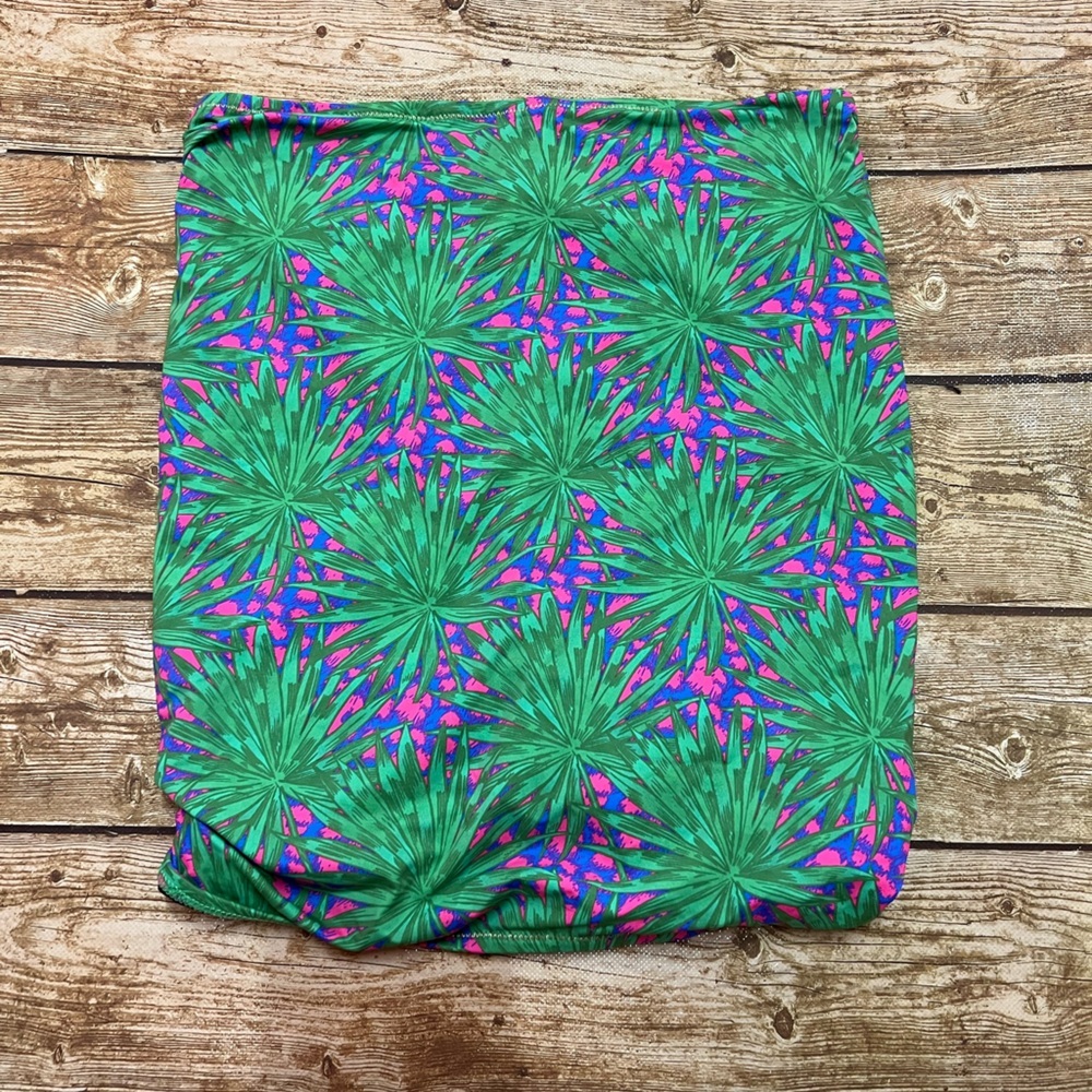 Reina Olga Women's Green and Pink Swim Tropical Resort Coverup - Picture 2 of 4